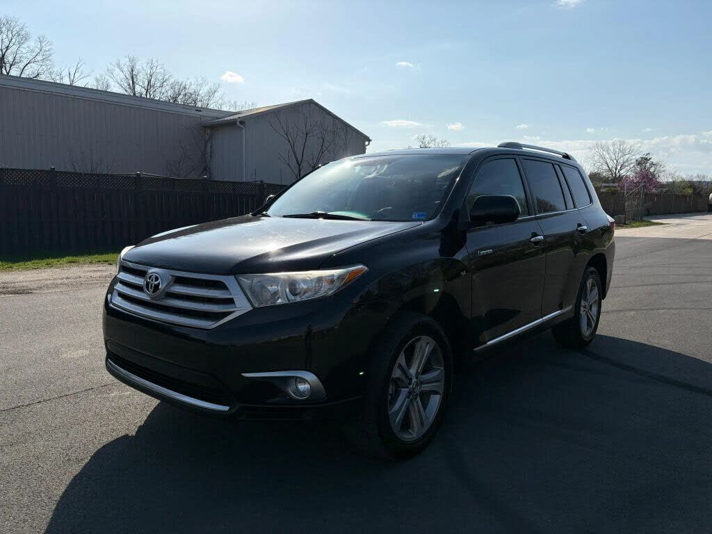 2011 TOYOTA Highlander
