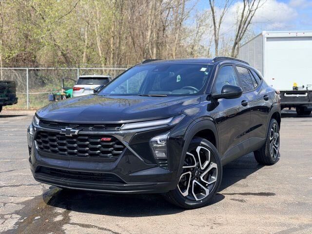 2025 CHEVROLET Trax
