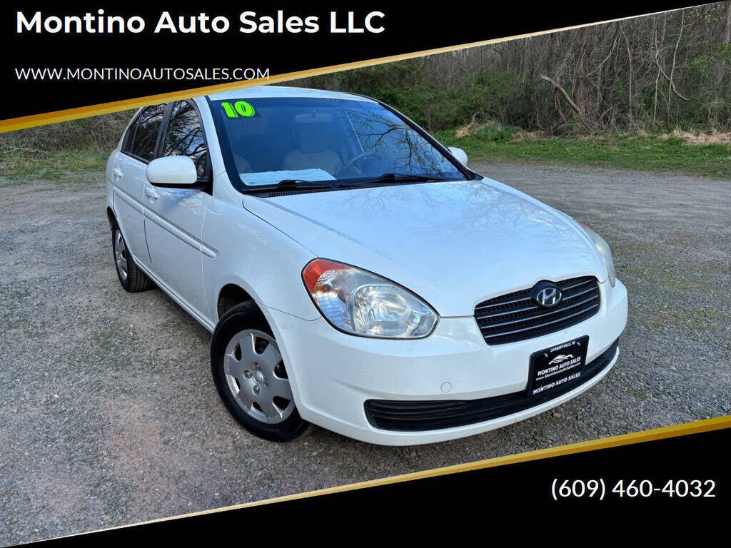 2010 HYUNDAI Accent