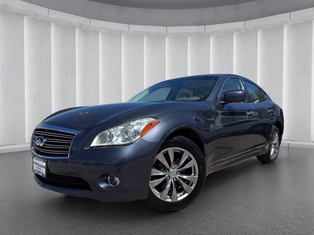 2011 INFINITI M37