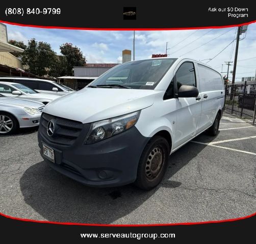2017 MERCEDES-BENZ METRIS