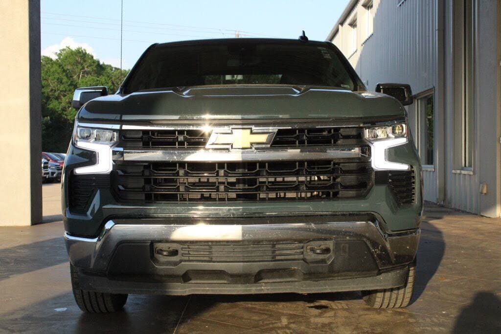 2025 CHEVROLET Silverado