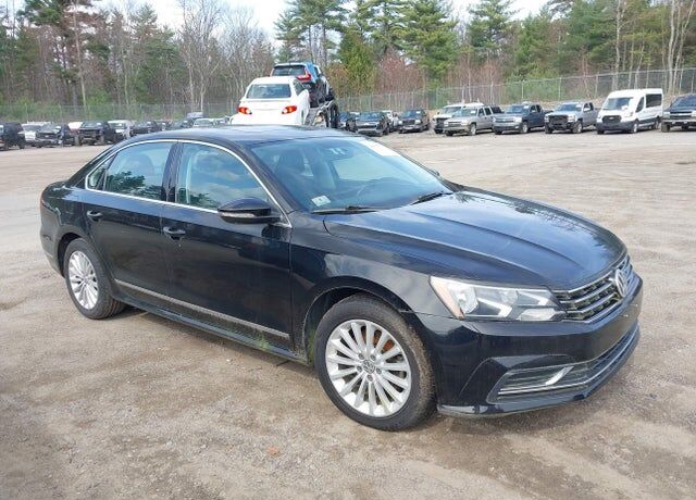 2016 VOLKSWAGEN Passat