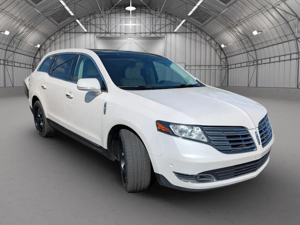 2018 LINCOLN MKT