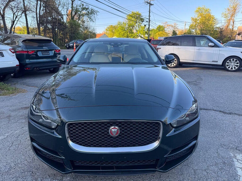 2017 JAGUAR XE