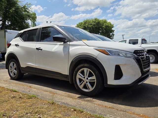 2024 NISSAN Kicks