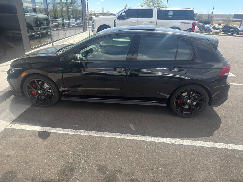 2024 VOLKSWAGEN GTI