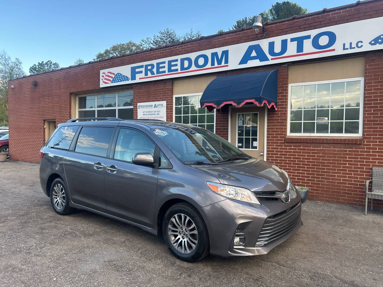 2020 TOYOTA Sienna