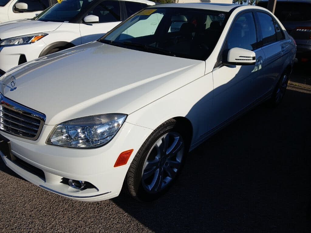 2011 MERCEDES-BENZ C-Class
