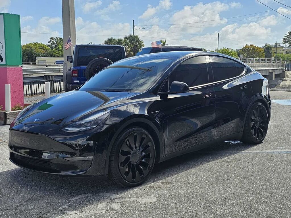 2021 TESLA Model Y