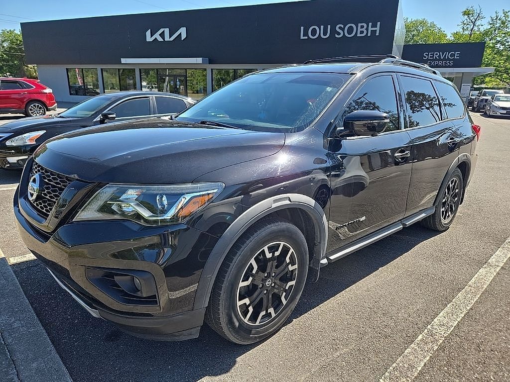 2020 NISSAN Pathfinder