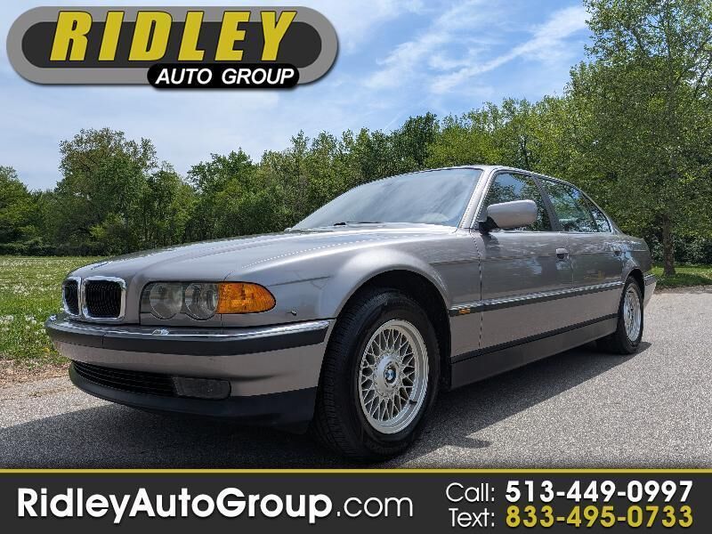 2000 BMW 7 Series