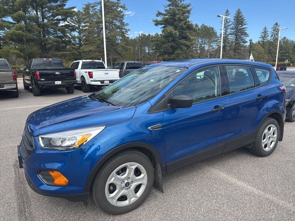 2017 FORD Escape