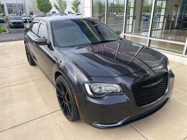 2016 CHRYSLER 300