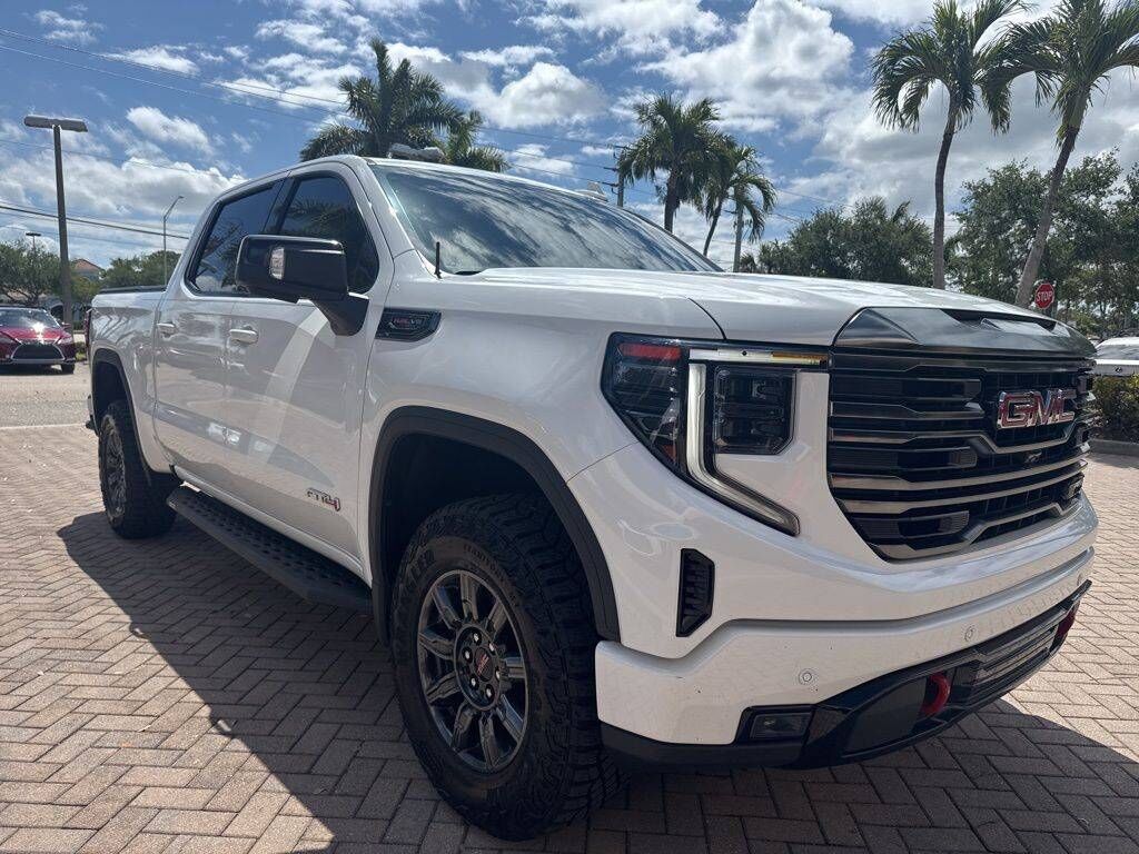 2023 GMC Sierra