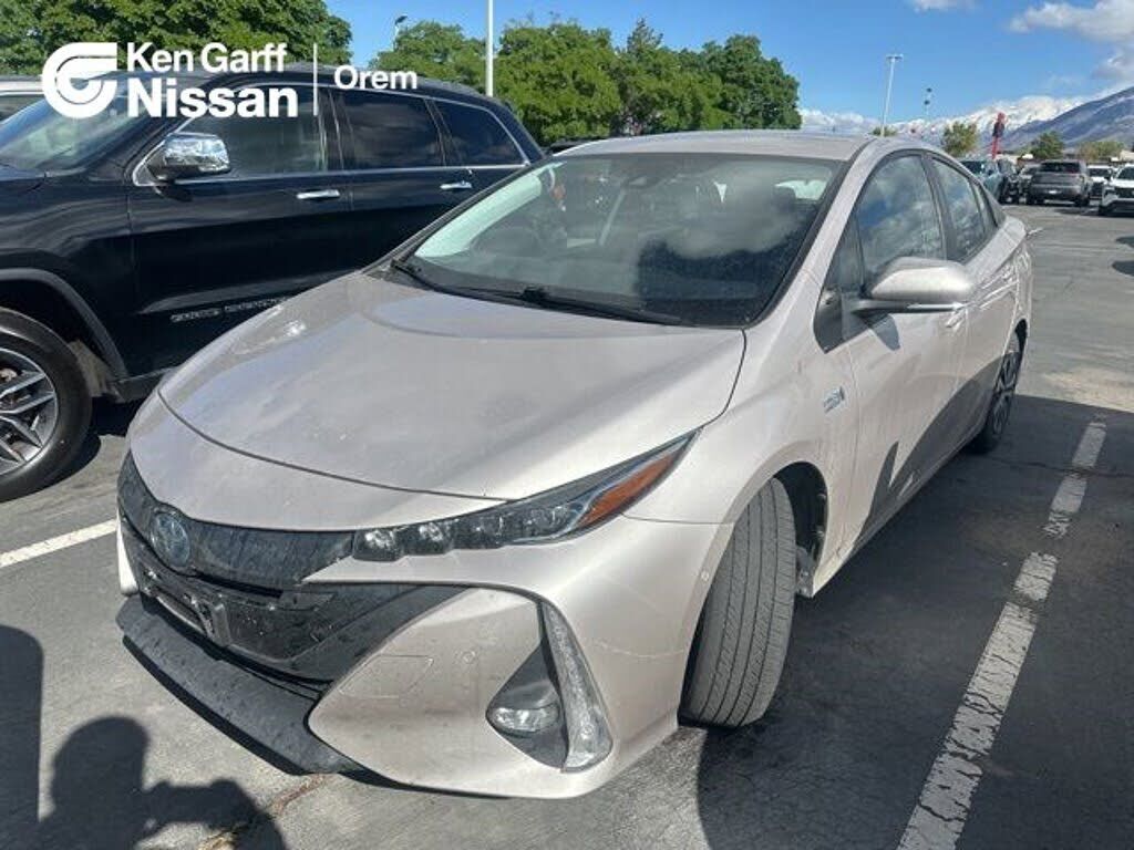2022 TOYOTA Prius