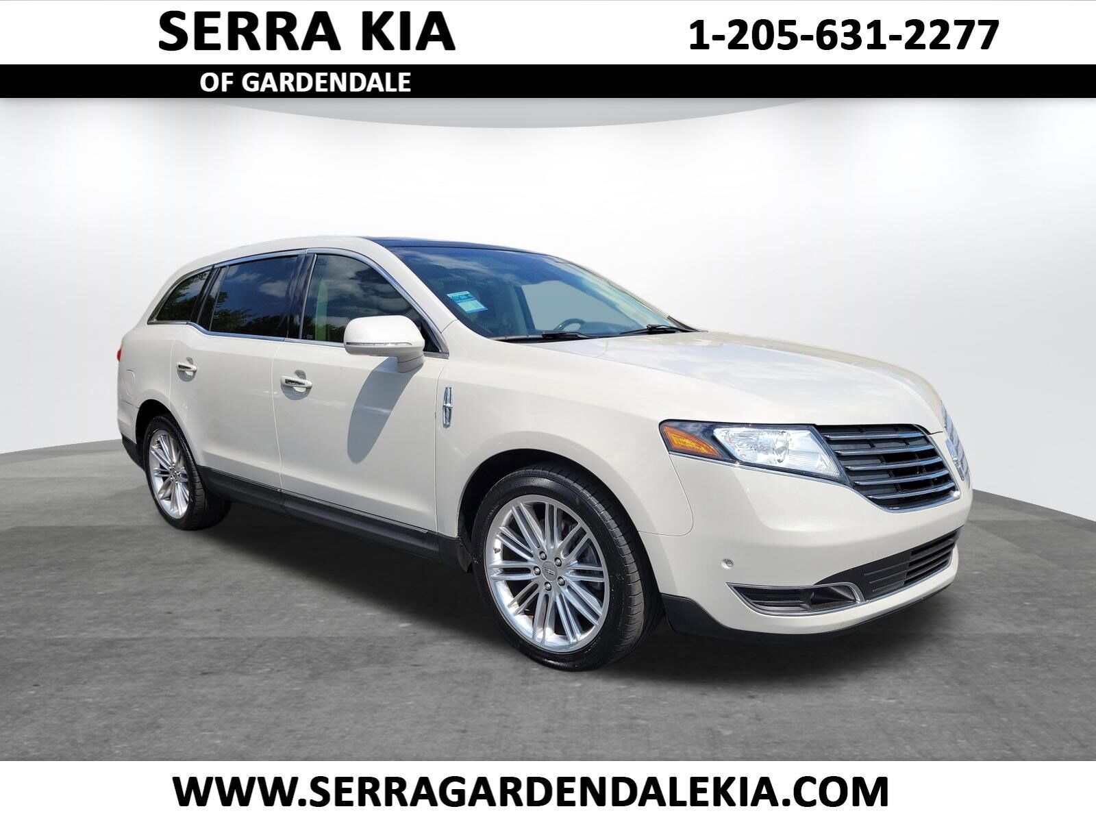 2019 LINCOLN MKT
