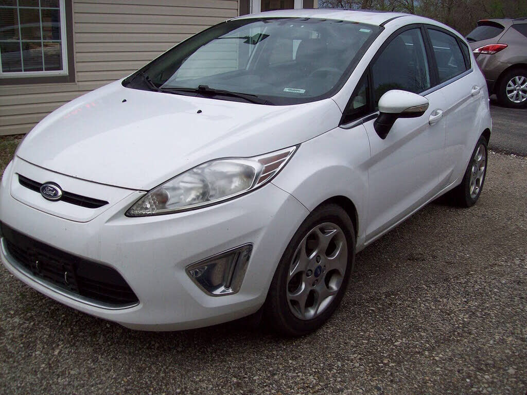 2013 FORD Fiesta