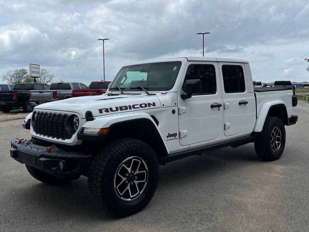 2024 JEEP Gladiator