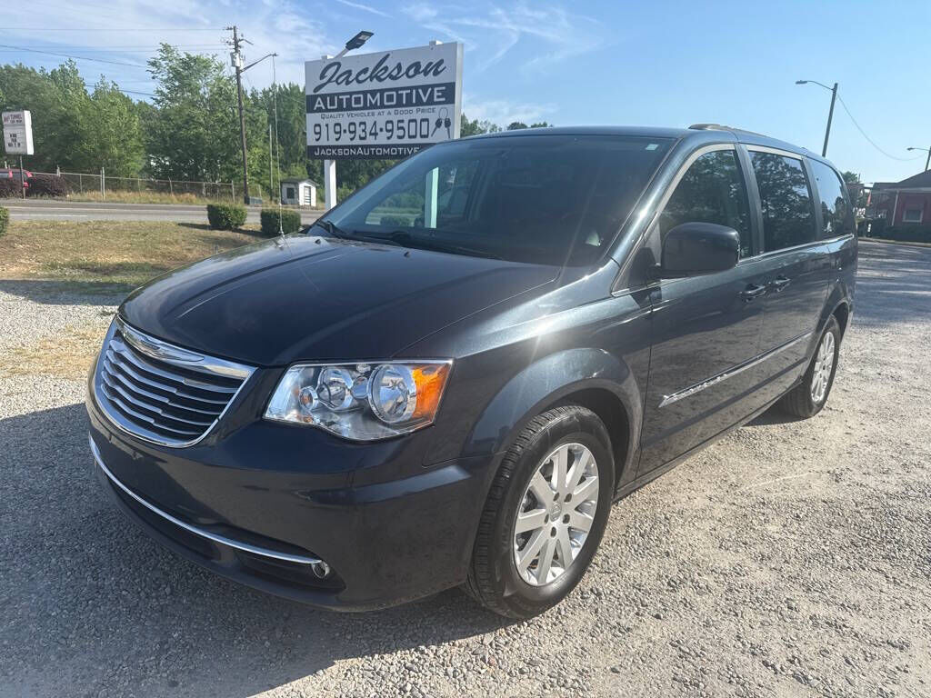 2014 CHRYSLER Town and Country