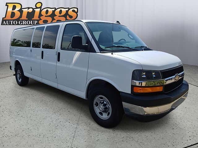 2017 CHEVROLET Express