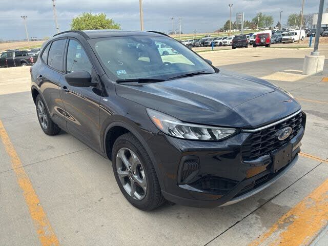 2025 FORD Escape