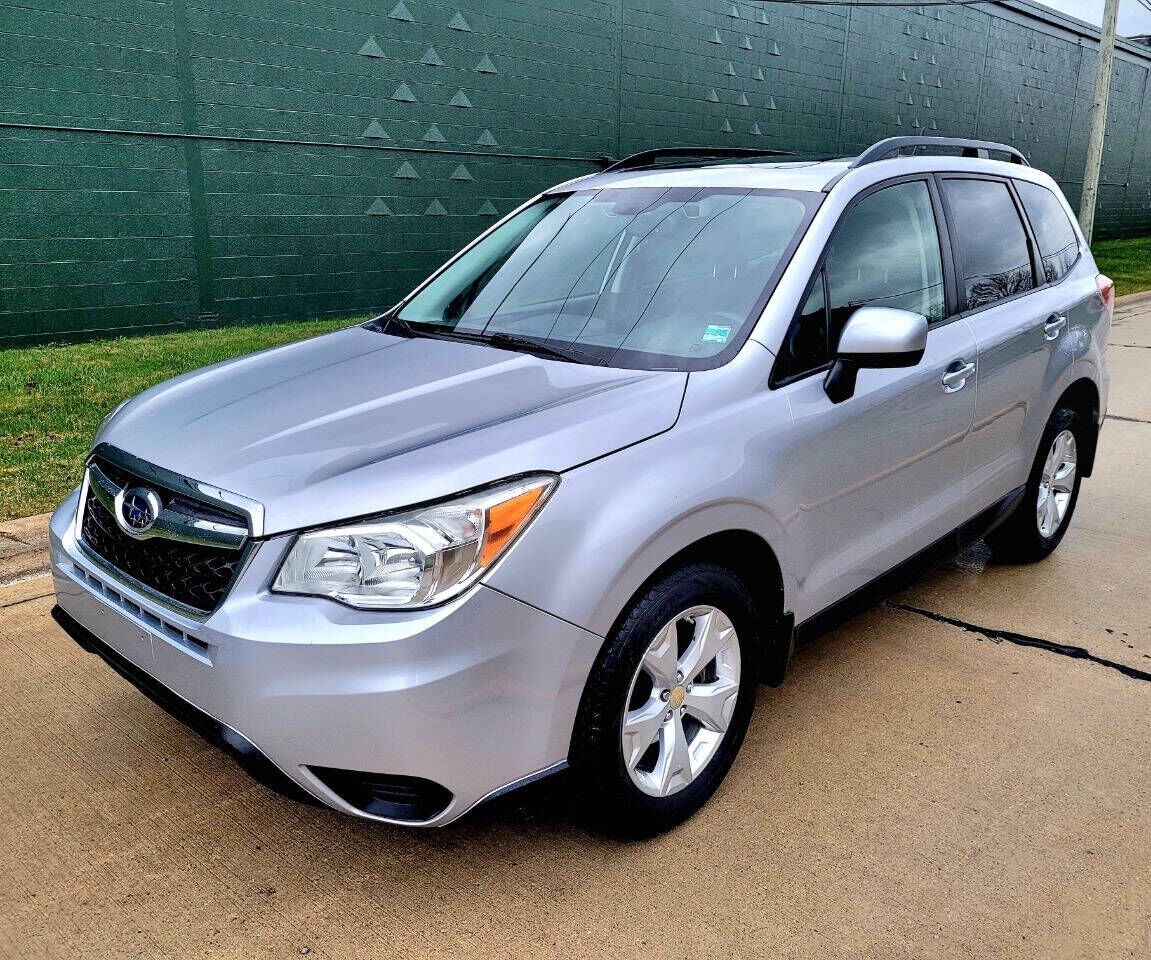 2015 SUBARU Forester