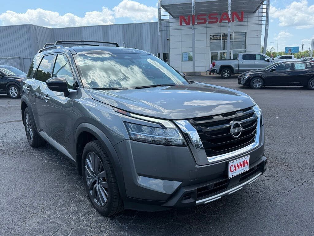 2023 NISSAN Pathfinder