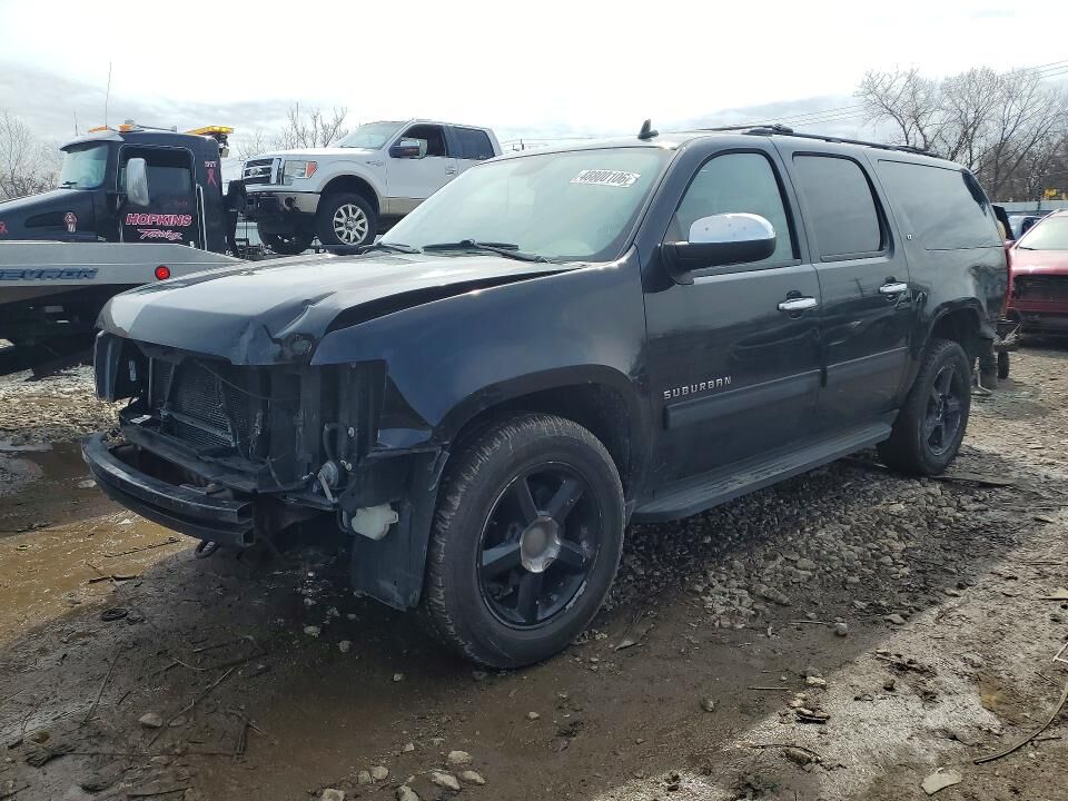 2013 CHEVROLET Suburban