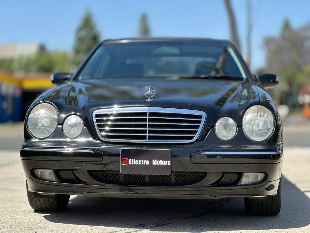 2000 MERCEDES-BENZ E-Class