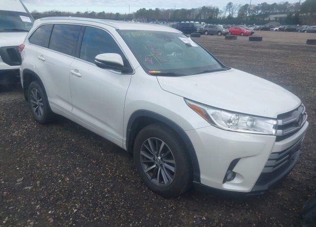 2018 TOYOTA Highlander