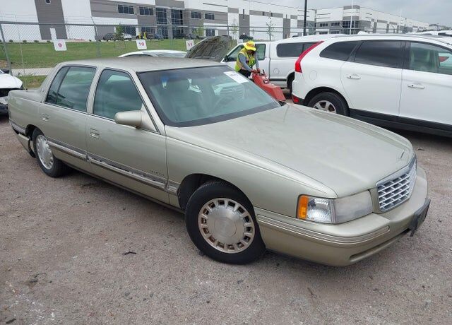 1997 CADILLAC Deville