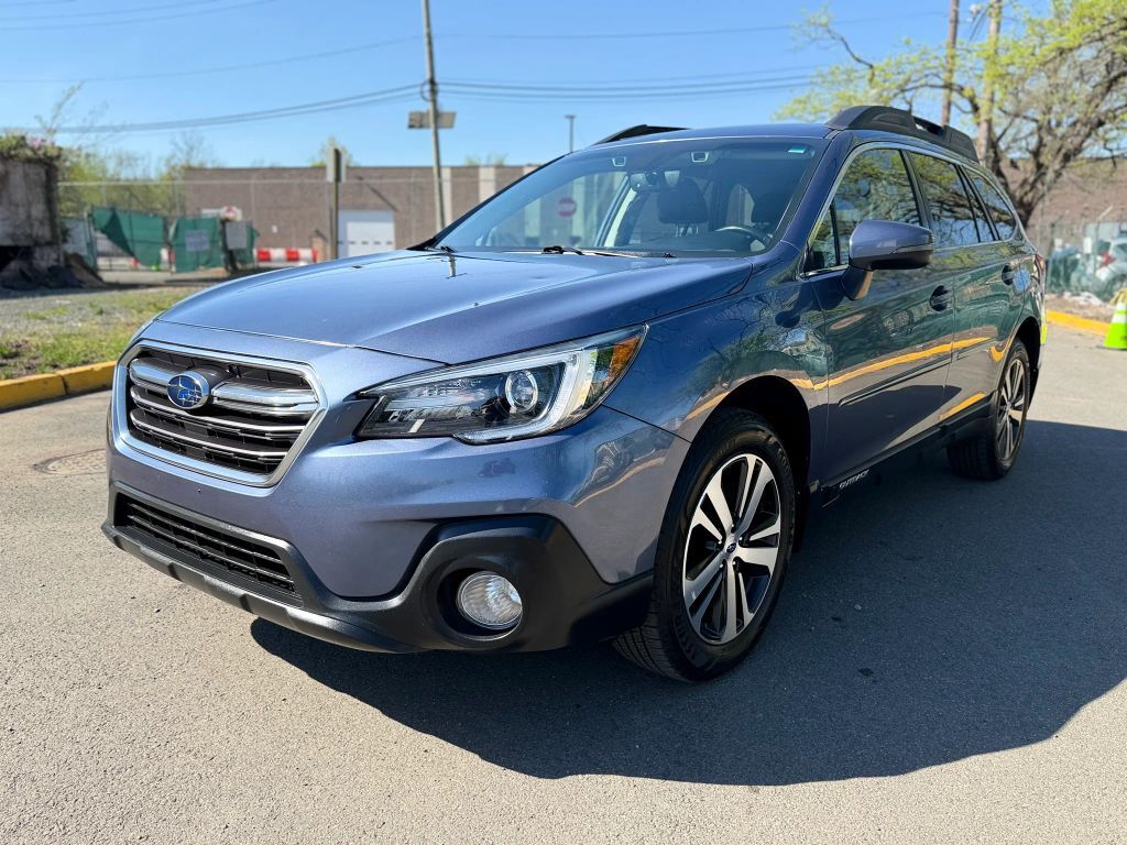 2018 SUBARU Outback