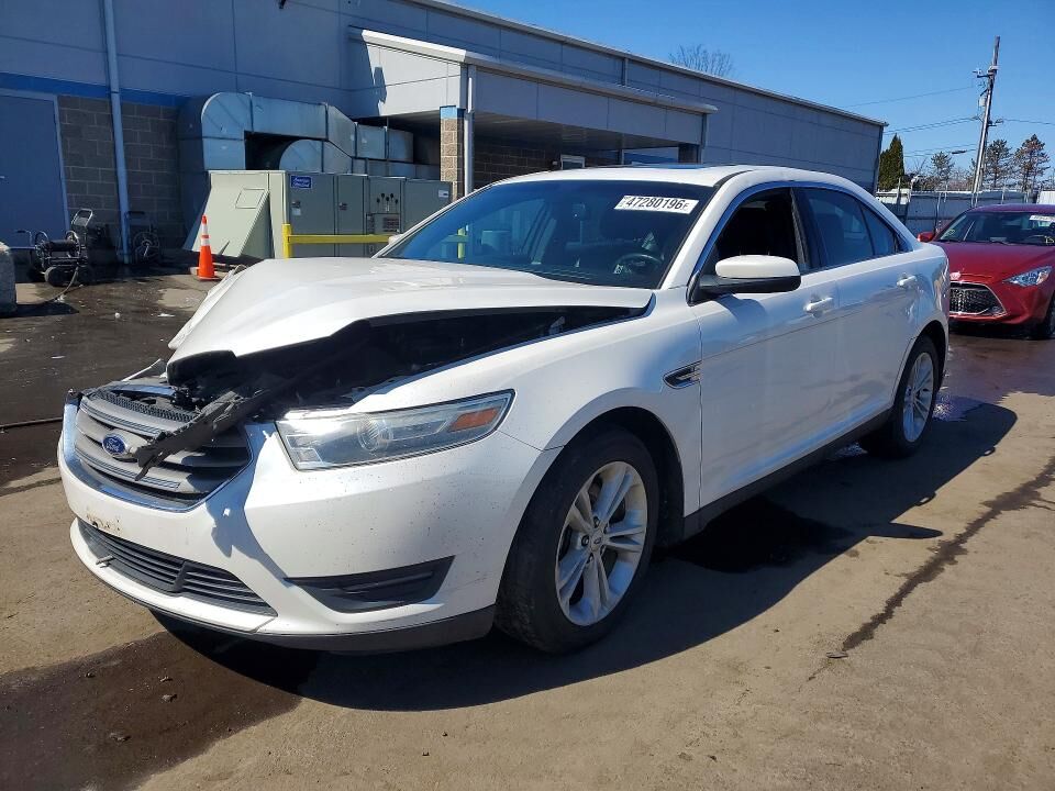 2014 FORD Taurus