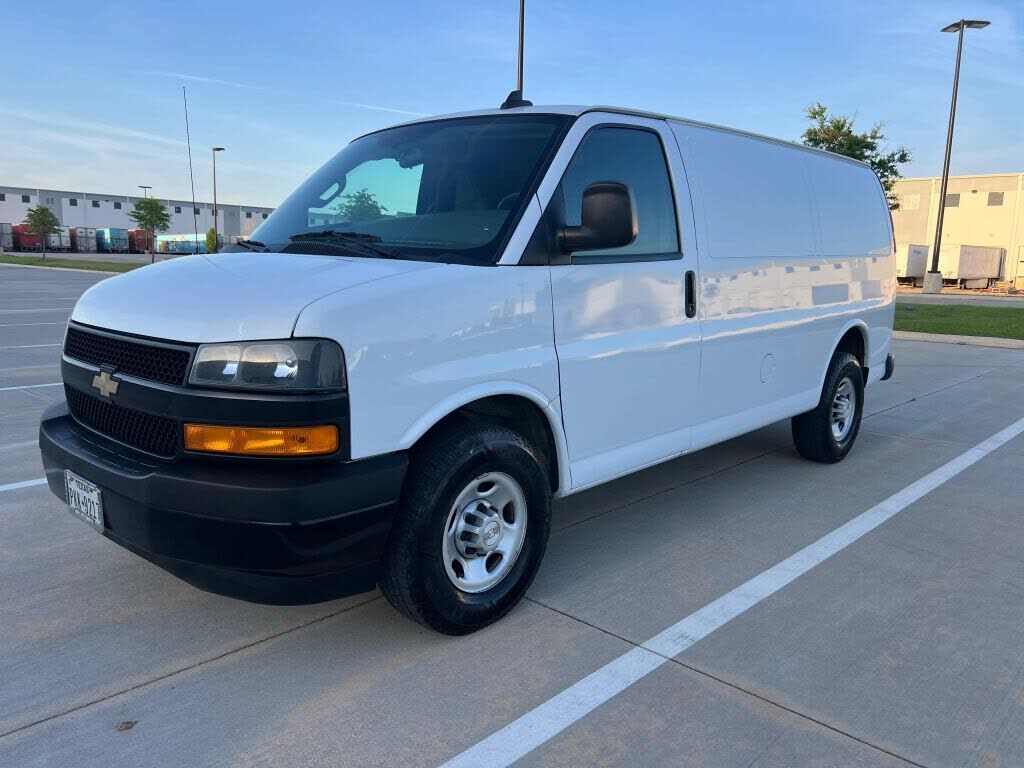 2021 CHEVROLET Express