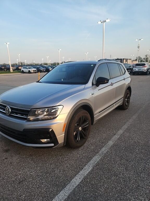 2019 VOLKSWAGEN Tiguan