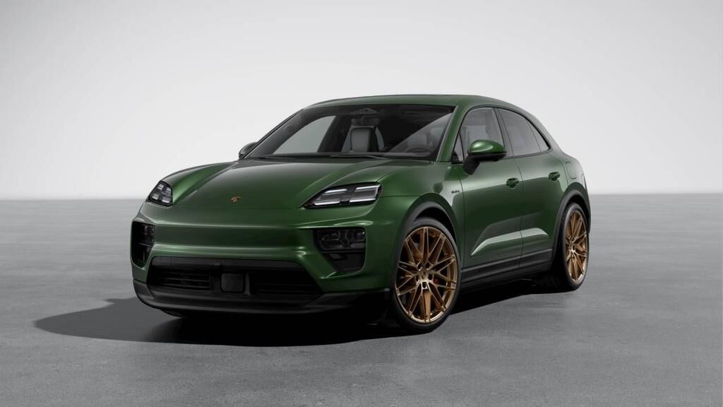 2025 PORSCHE Macan