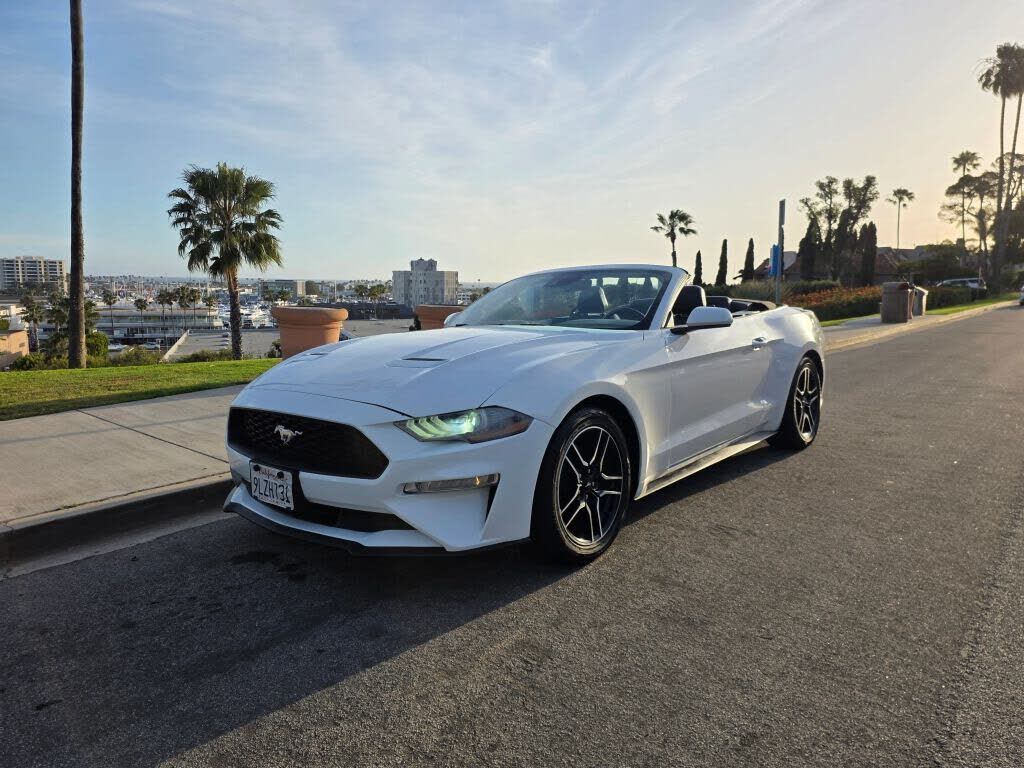 2021 FORD Mustang