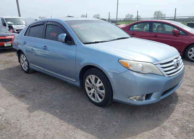 2011 TOYOTA Avalon
