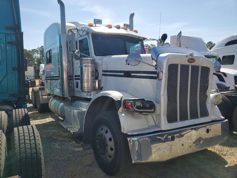 2012 PETERBILT 388