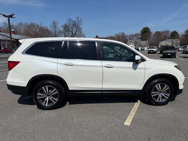 2017 HONDA Pilot