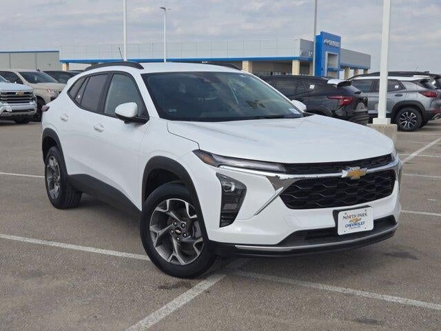 2025 CHEVROLET Trax