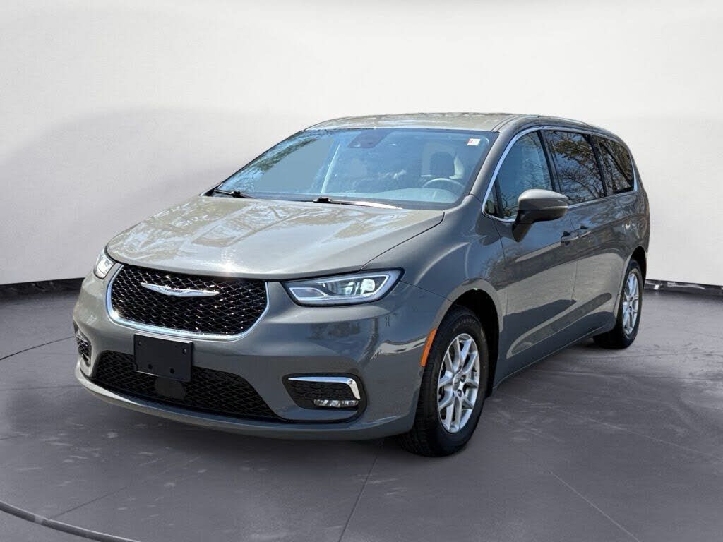 2023 CHRYSLER Pacifica