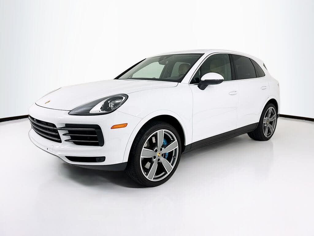 2023 PORSCHE Cayenne
