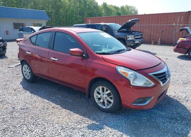 2019 NISSAN Versa