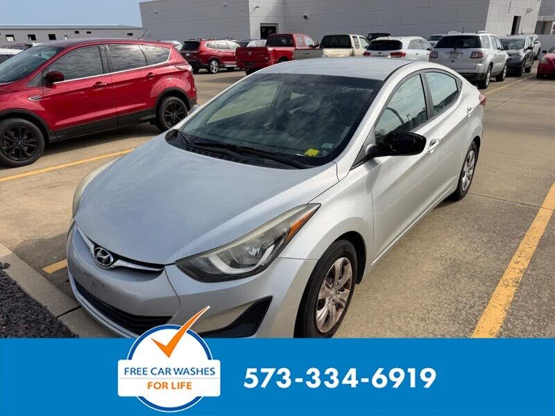 2016 HYUNDAI Elantra
