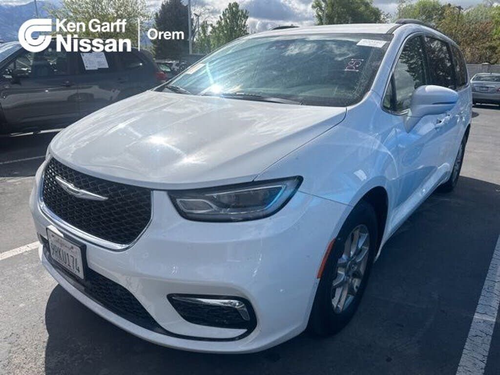 2022 CHRYSLER Pacifica