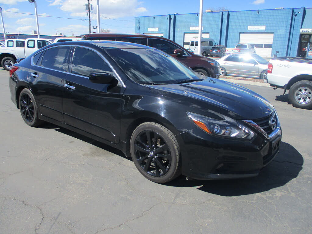 2017 NISSAN Altima