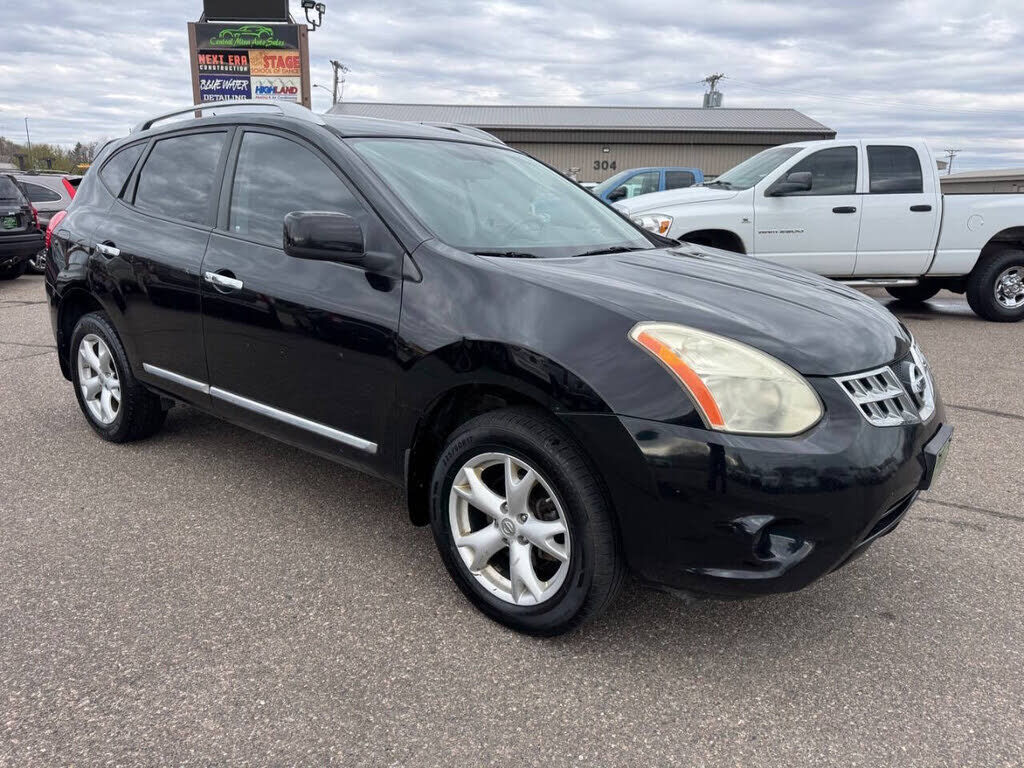 2011 NISSAN Rogue