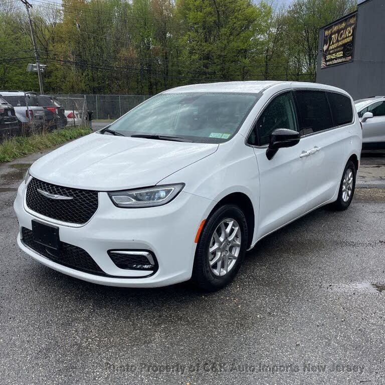 2024 CHRYSLER Pacifica